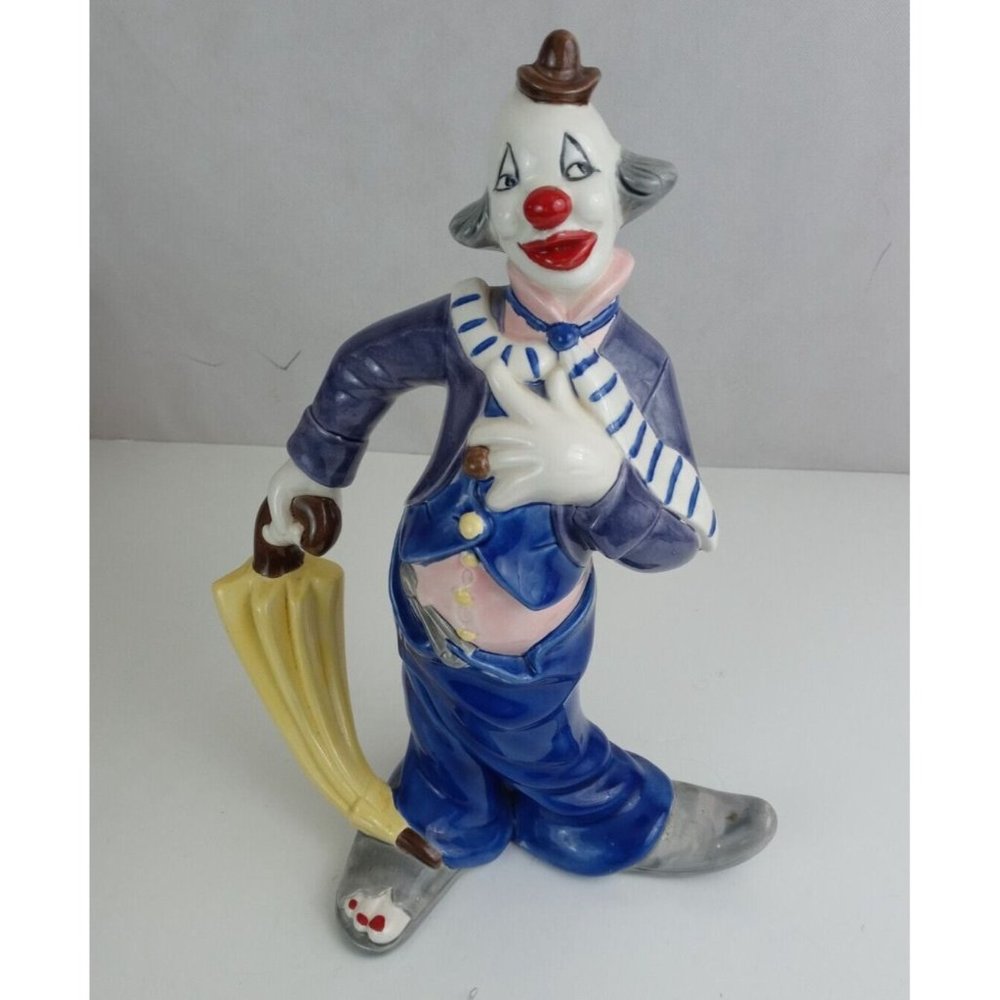Atlantic Mold Ceramic Circus Clown Figurine With Umbrella 12"